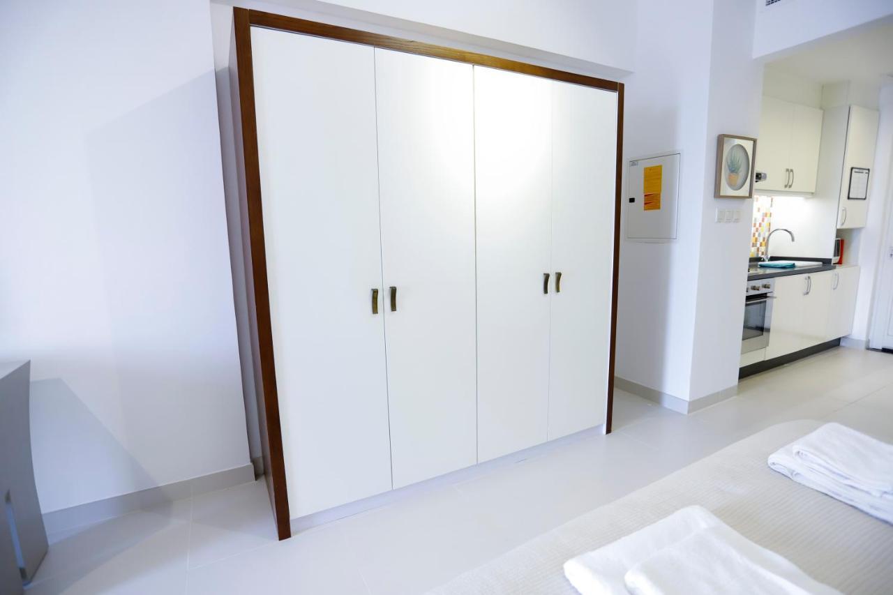 Bluetique At Palm Jumeirah Apartment